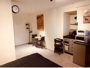 La Guta Studio Loft The Renee Suite